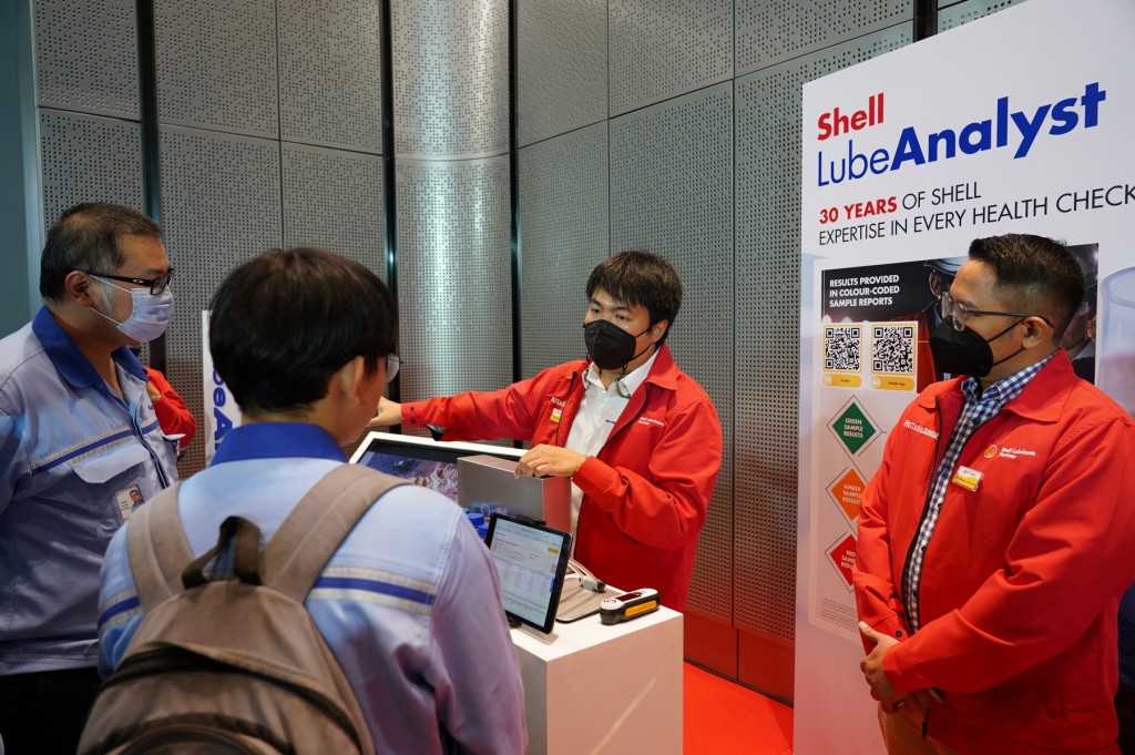 Shell Lubricant Services_05_04307