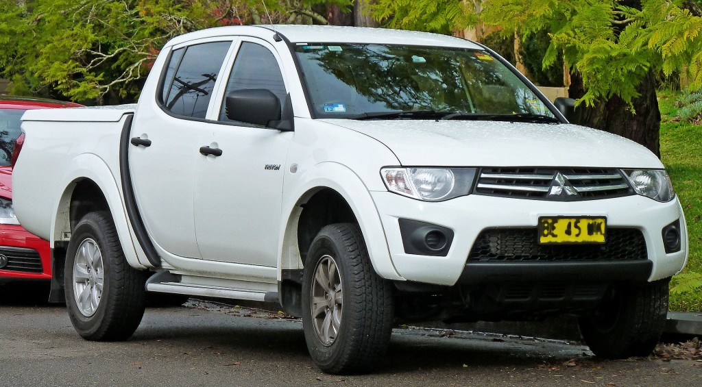 MITSUBISHI TRITON 4