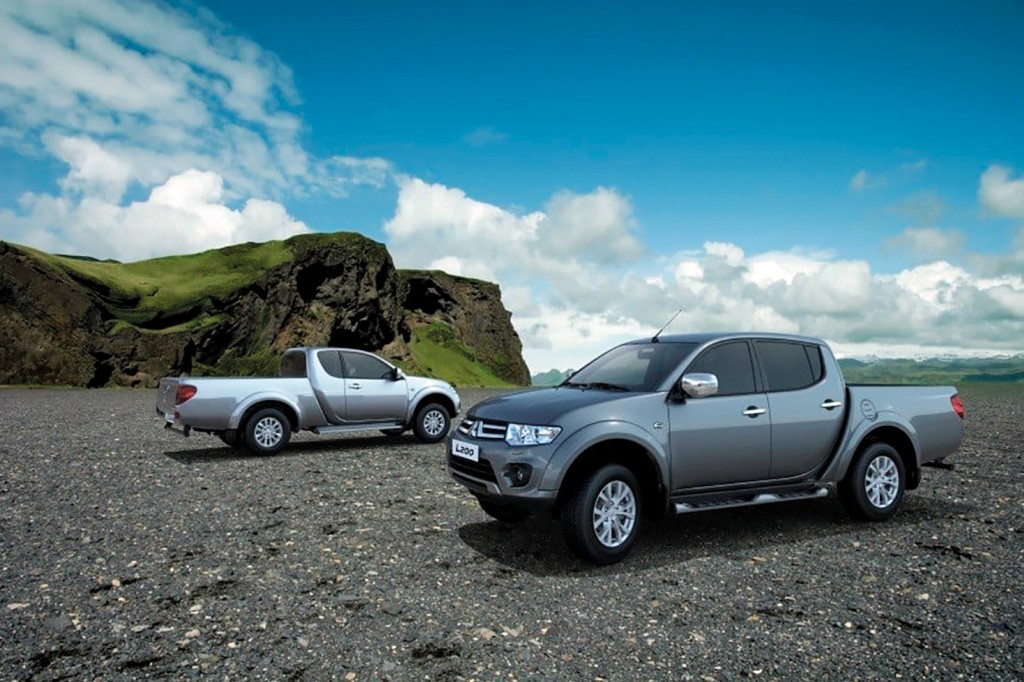 42.8 MITSUBISHI TRITON