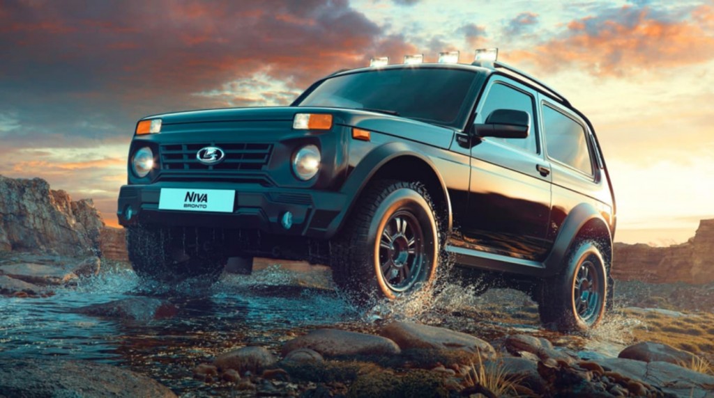 Lada Niva get new engine 11