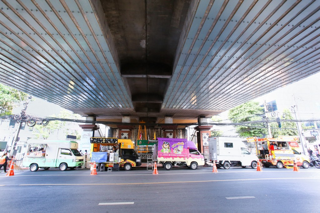 4. Suzuki Carry Foodtruck