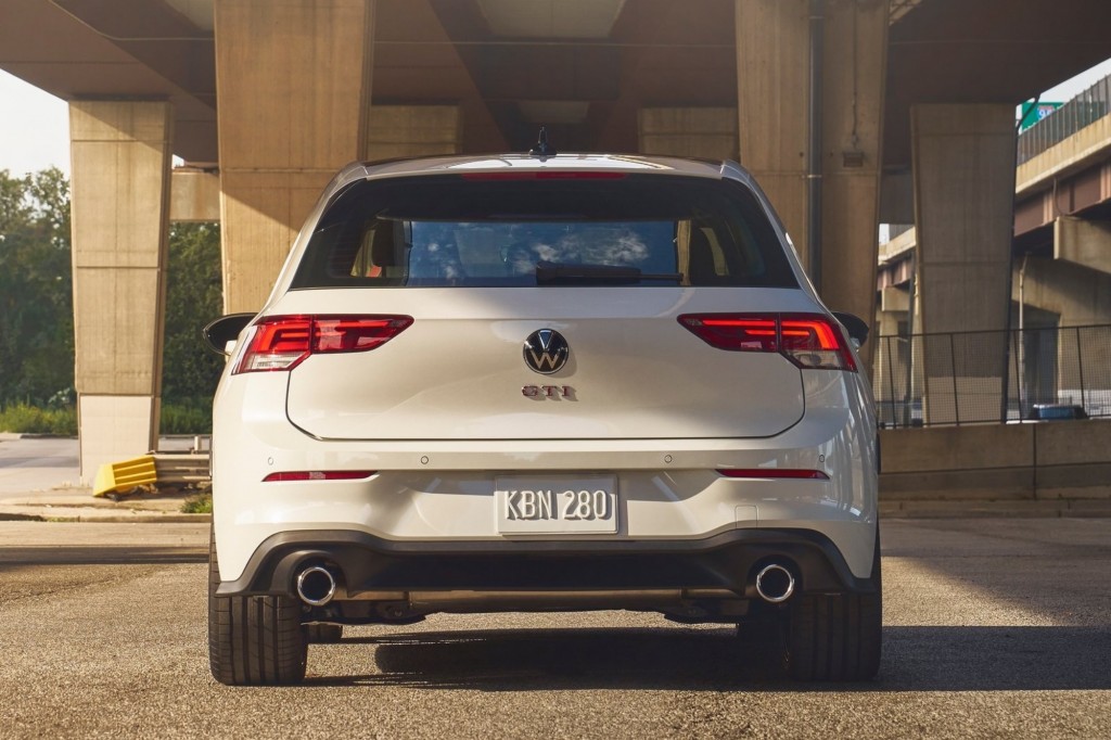 Volkswagen-Golf_GTI_380-2024-1600-44